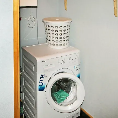 Three-bedroom Holiday In Blavand 27 펜션